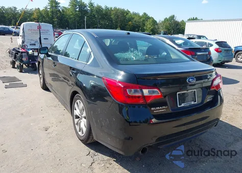 2015 Subaru Legacy 2.5I Premium z USA, uszkodzony, nr VIN 4S3BNAC60F3038979